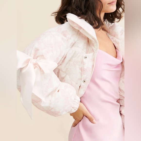Selkie The Castle Pink Floral Marshmallow Puffer Womens Large Jacket- FreePeople - Picture 2 of 16